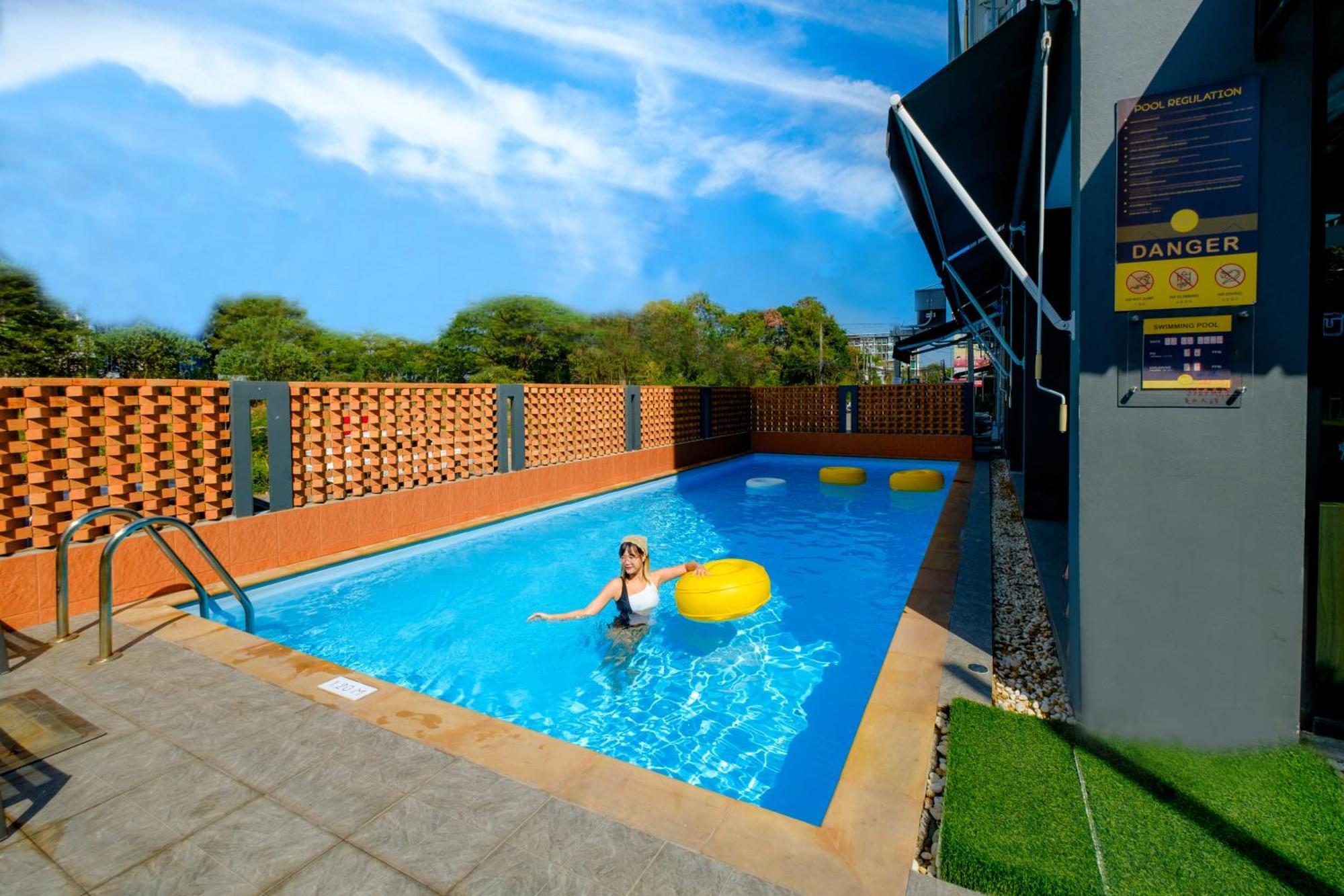 Sleep Mai Chiang Mai Airport Lifestyle Hotel Luaran gambar